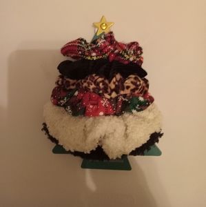 NEW.  2-in-1. CHRISTMAS TREE ORNAMENT AND/OR 6 HAIR SCRUNCHIES